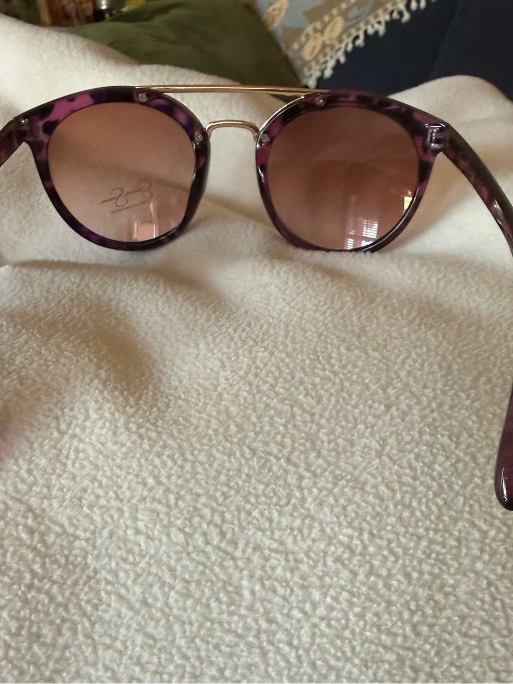 Jessica Simpson Purple Translucent Tortoiseshell Sunglasses Brown Lenses NWT